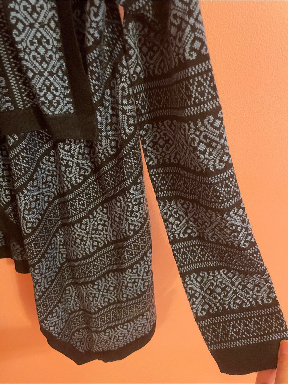 Forever 21 Black and Blue Open-Front Patterned Cardigan - Picture 4 of 7